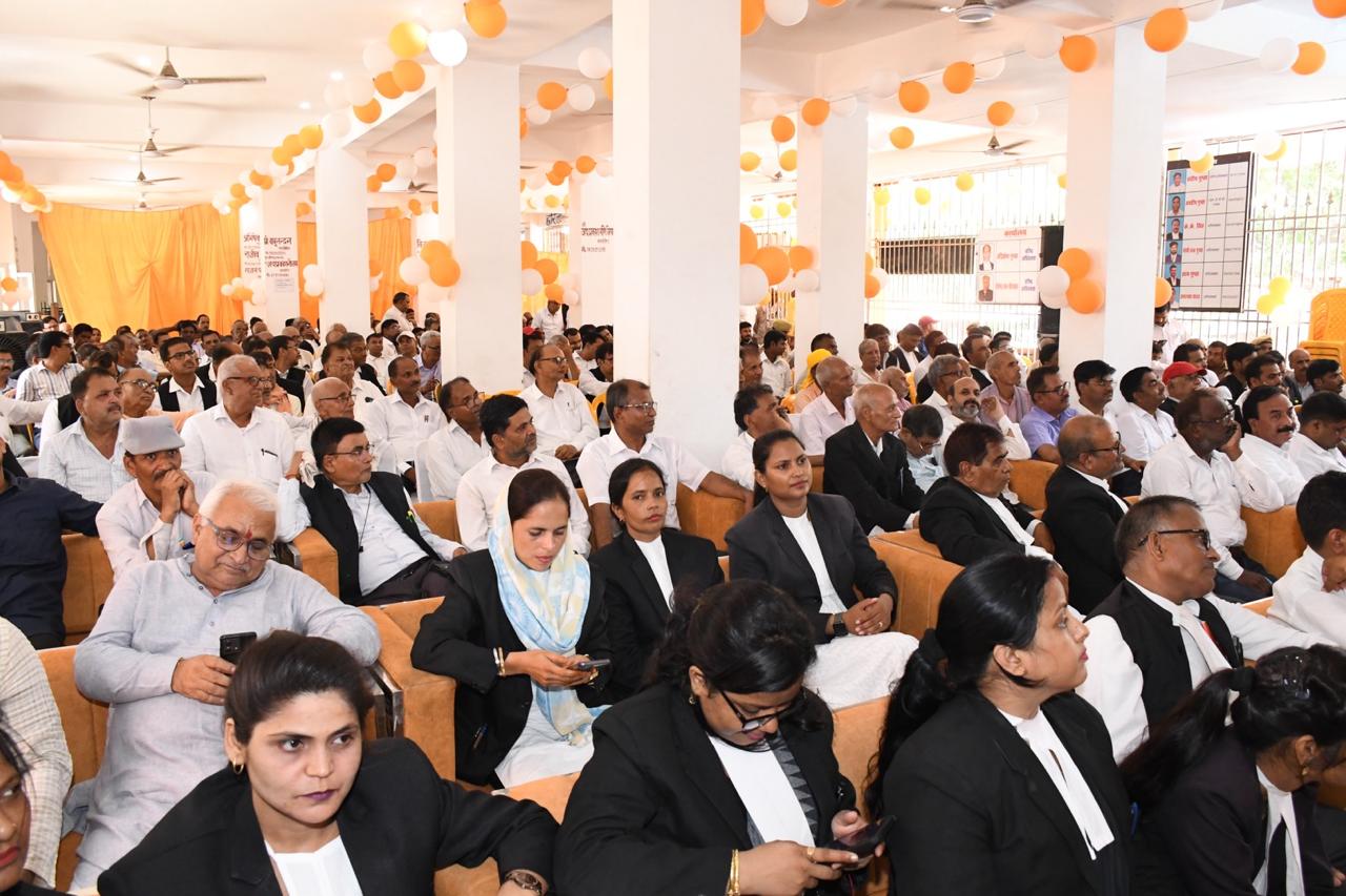 नव निर्वाचित पदाधिकारियों का शपथ ग्रहण समारोह