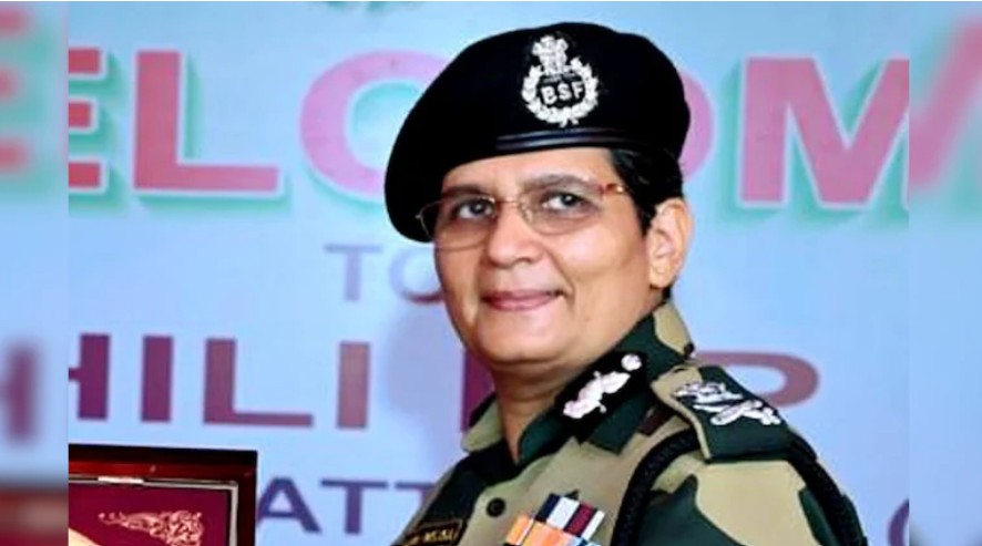 RPF DG पद तक पहुंचने वाली पहली महिला अधिकारी IPS सोनाली मिश्रा.